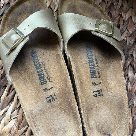 Birkenstock Madrid Gold Sandals Nearly New Size 10 Women’s 41 Boho Downtown - Picture 4 of 4